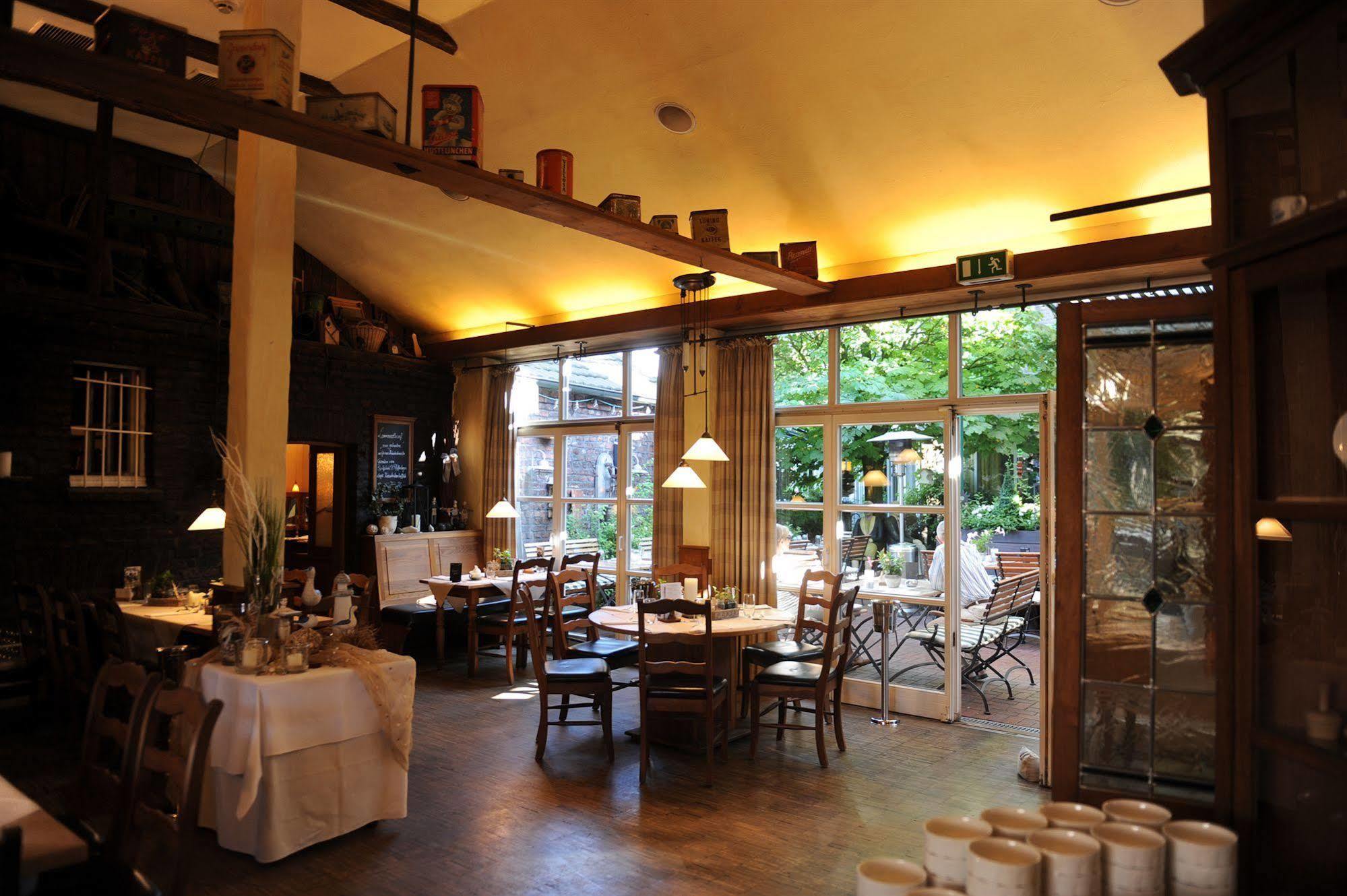 Wellings Romantik Hotel Zur Linde Moers Dış mekan fotoğraf