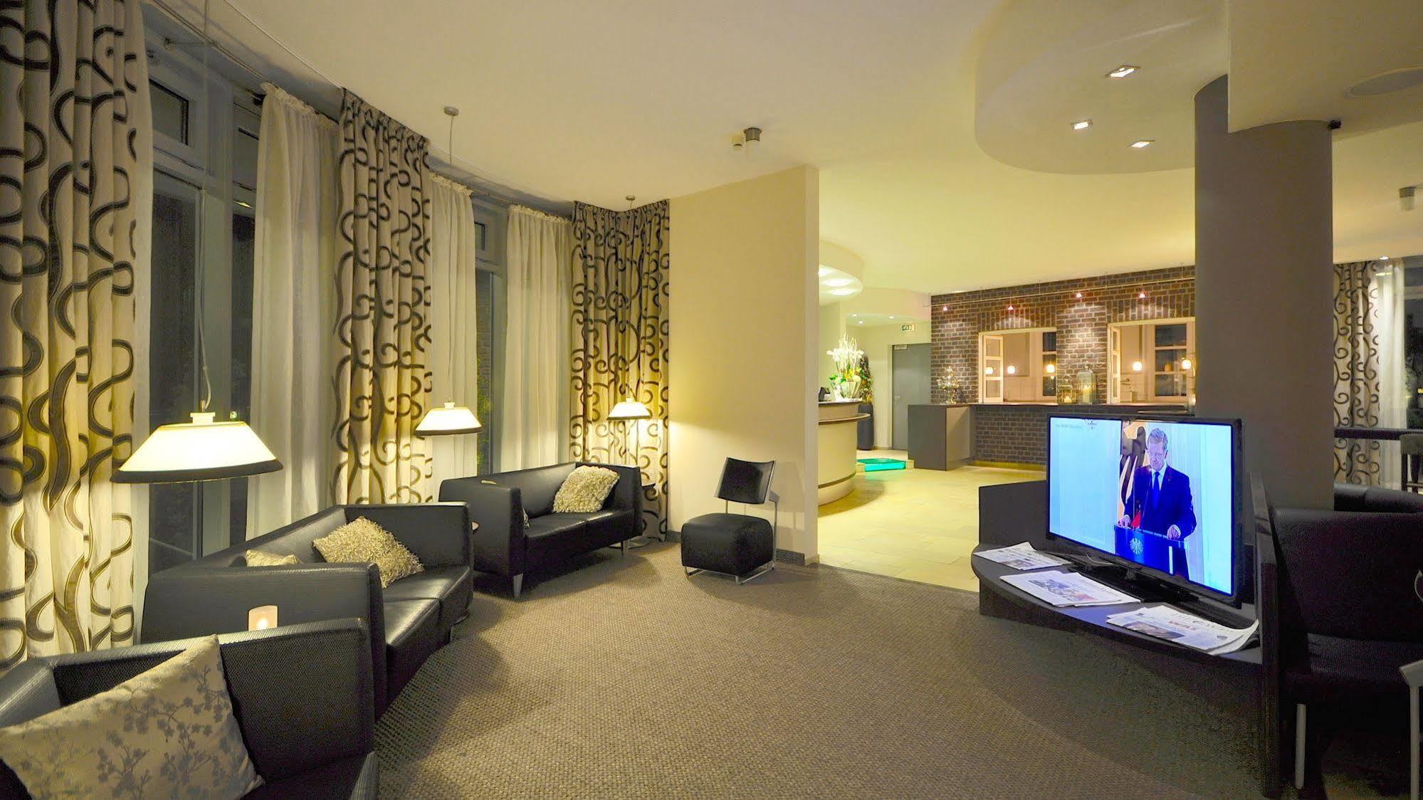 Wellings Romantik Hotel Zur Linde Moers Dış mekan fotoğraf