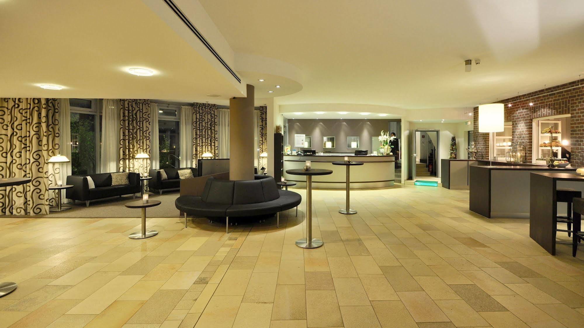 Wellings Romantik Hotel Zur Linde Moers Dış mekan fotoğraf