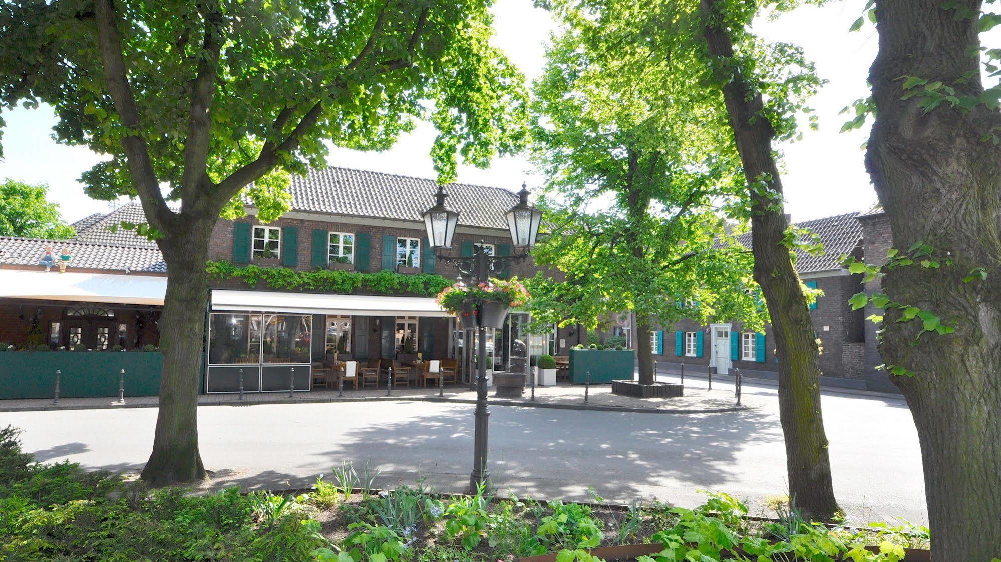 Wellings Romantik Hotel Zur Linde Moers Dış mekan fotoğraf