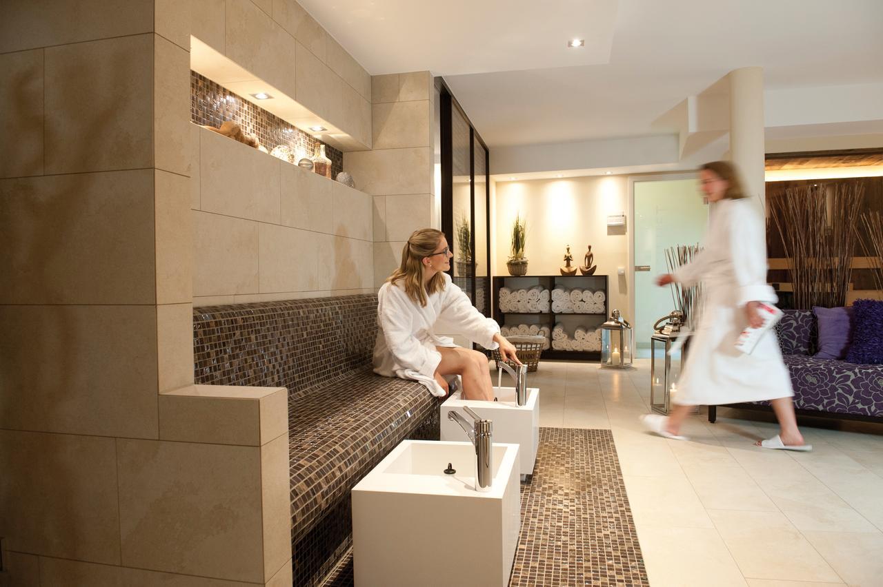 Wellings Romantik Hotel Zur Linde Moers Dış mekan fotoğraf