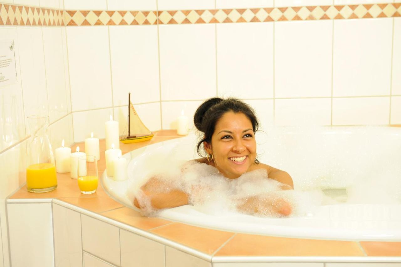 Wellings Romantik Hotel Zur Linde Moers Dış mekan fotoğraf