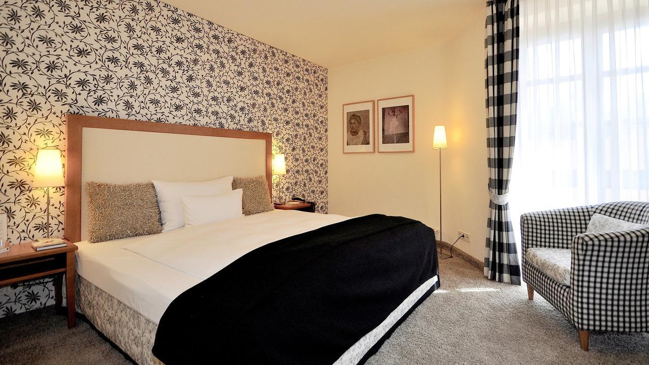 Wellings Romantik Hotel Zur Linde Moers Dış mekan fotoğraf